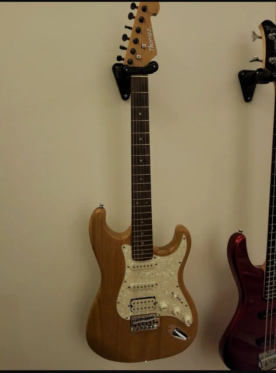 Guitarra Stratocaster Thomas  - Foto 2