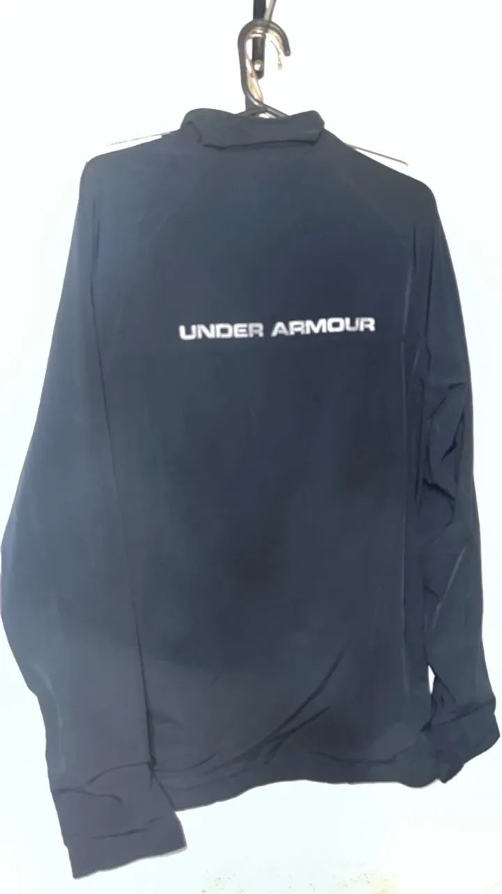 Blusa Under Armour com Zíper preta - M  - Foto 2