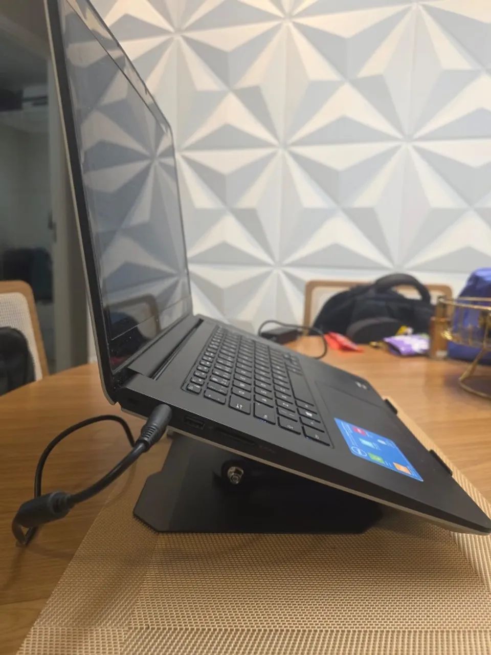 Notebook Dell Inspiron 5447 - i7 + Tela Touch + Placa de Vídeo AMD - Foto 3