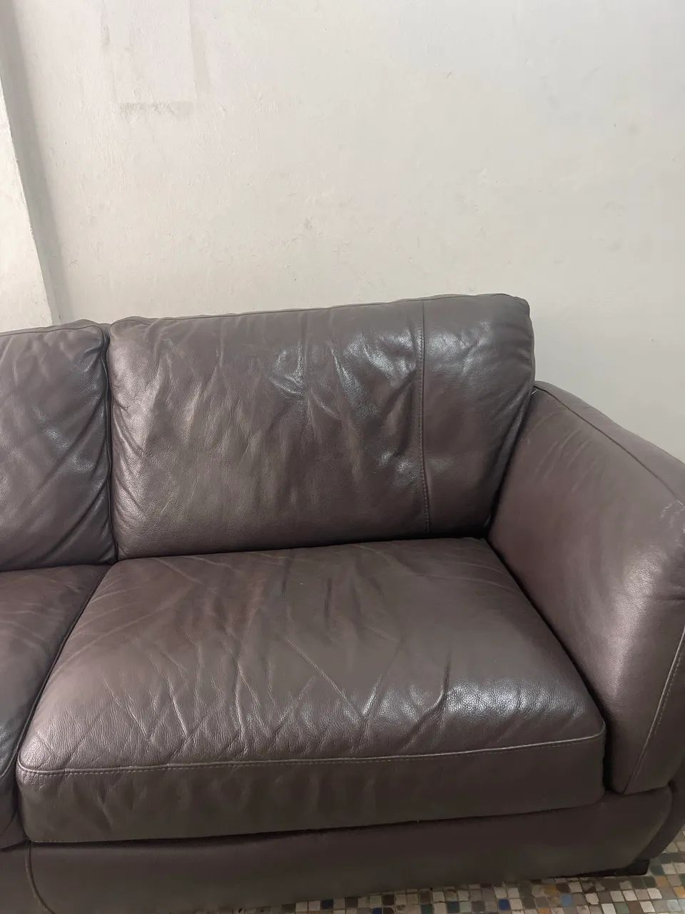 Sofá 2 lugar de Couro - Foto 2