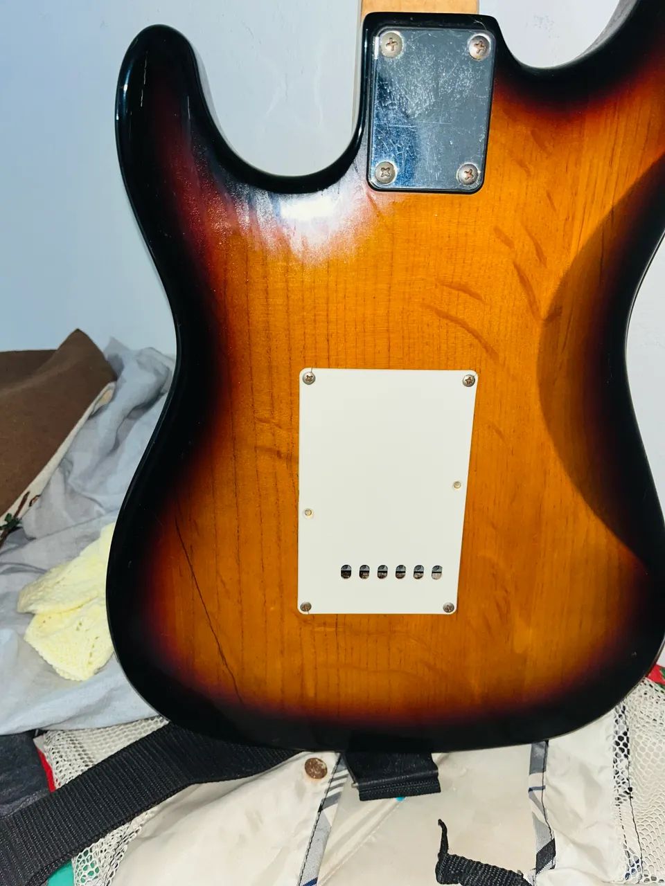 Guitarra stratocaster semi nova - Foto 5