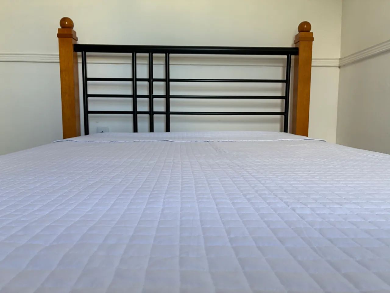 CAMA CASAL VINTAGE - MADEIRA E FERRO - Foto 2