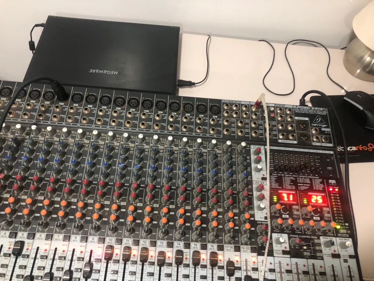 Mesa de Som Behringer  - Foto 2