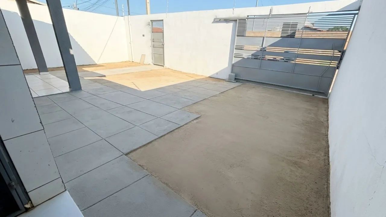 Alugue sua Casa com 2 Quartos, Quintal e Garagem Ampla - Foto 2
