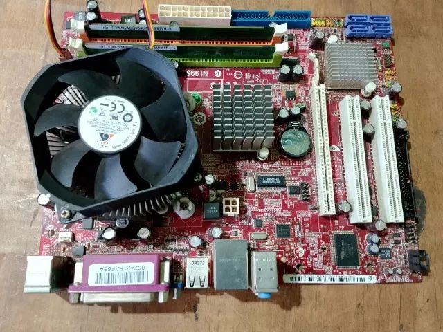 Placa Mãe c/Processador completa