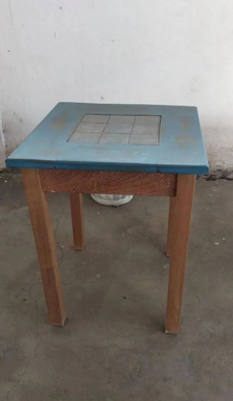 Mesa em madeira maciça com cerâmicas  - Foto 2