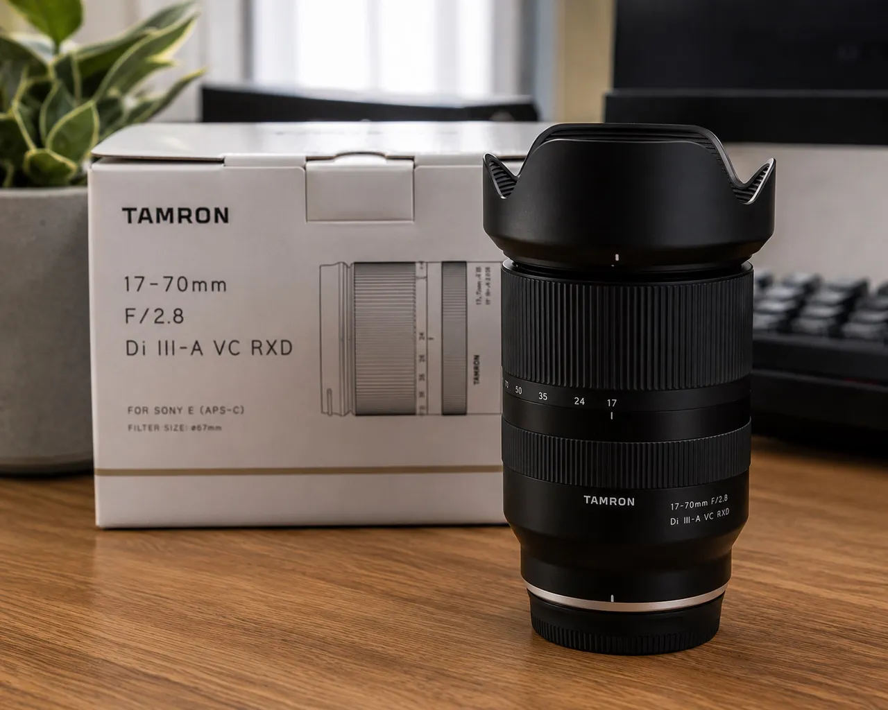 Tamron 17-70mm f/2.8 Di III-A VC RXD | Sony | NOVA - Acessórios