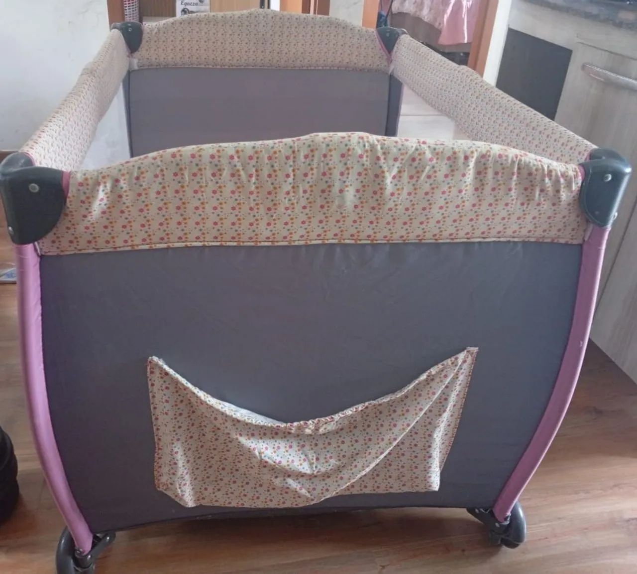 Vendo cercadinho de bebê  - Foto 3