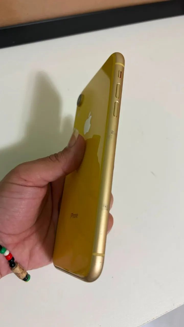 iPhone XR 64GB Bateria: 74% - Foto 2