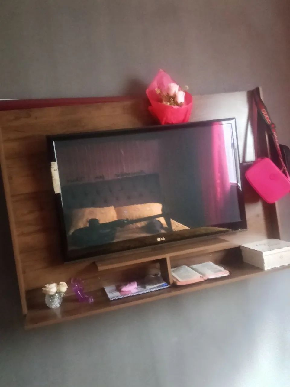 painel de parede semi novo 