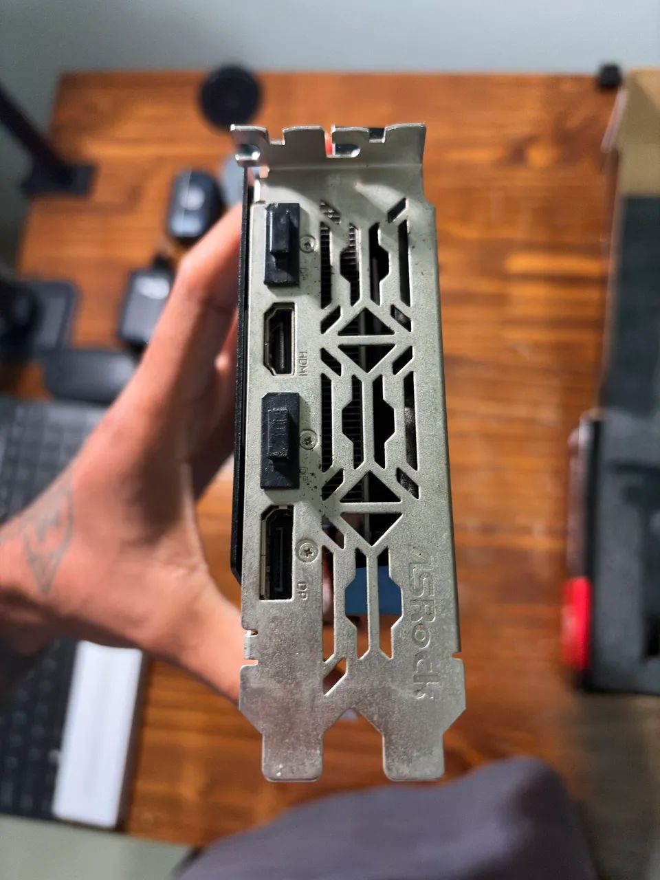 Placa de vídeo 6600XT 8gb Asrock - Foto 3