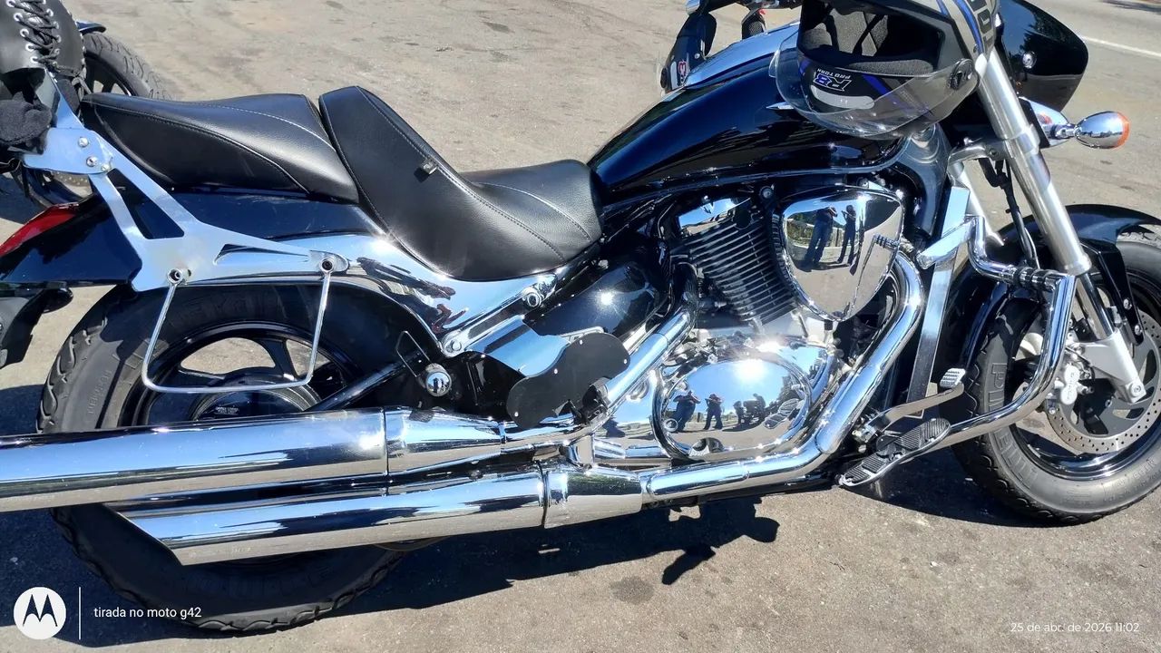 SUZUKI BOULEVARD M800 