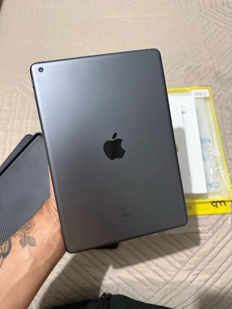 VENDE-SE IPAD 9 COM ACESSÓRIOS - Foto 3