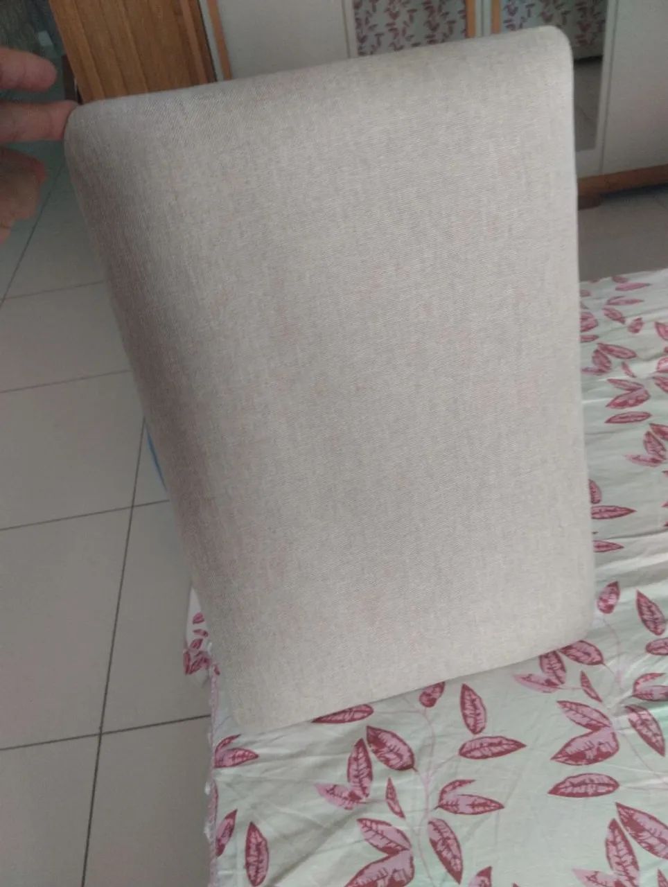 Cabeceira de cama.