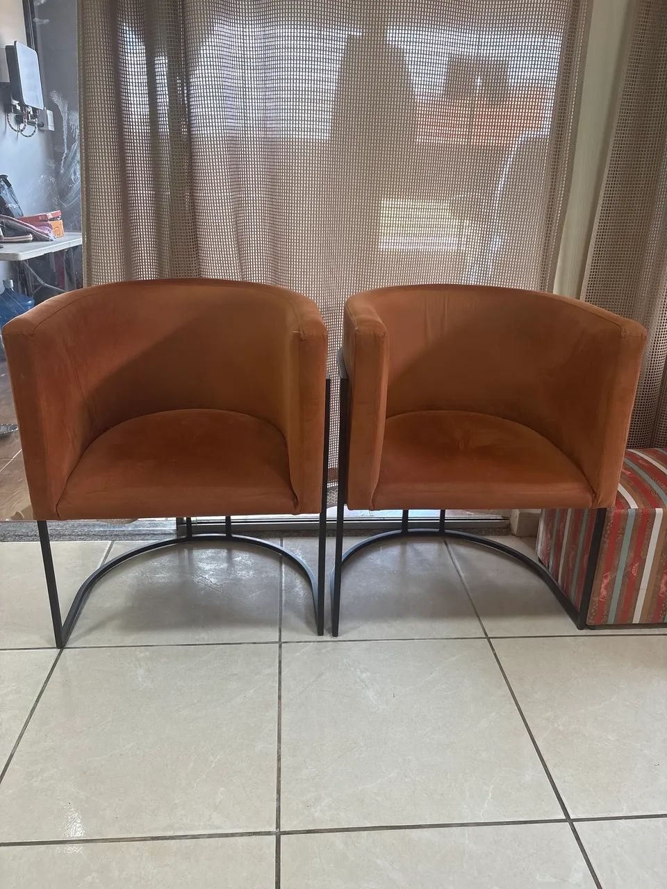 Vende-se este lindo jogo de poltronas  - Foto 2