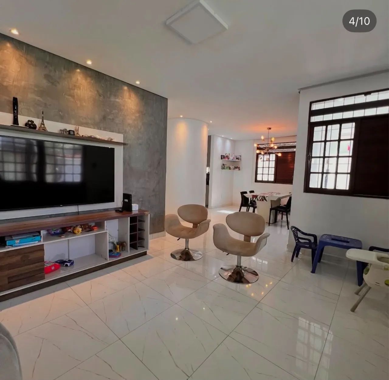 Casa com 165m² e 4 Quartos, Condomínio Jardim Samambaia, Serraria