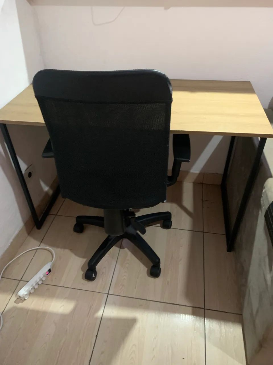 Mesa De escritório (obs)apenas a mesa  - Foto 3