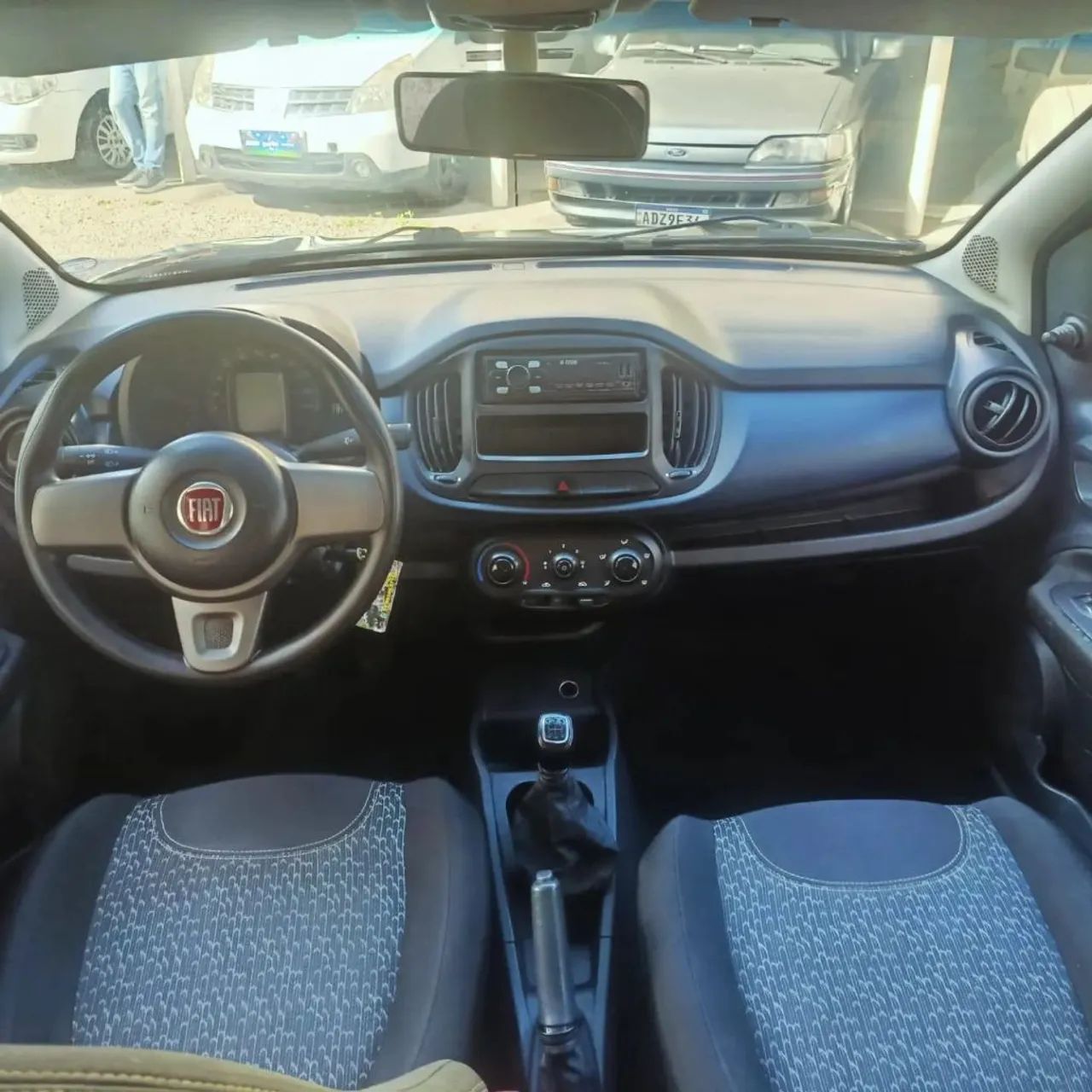 Fiat Uno Attractive 1.0 EVO Fire Flex 8V 5P 2021 - Foto 5