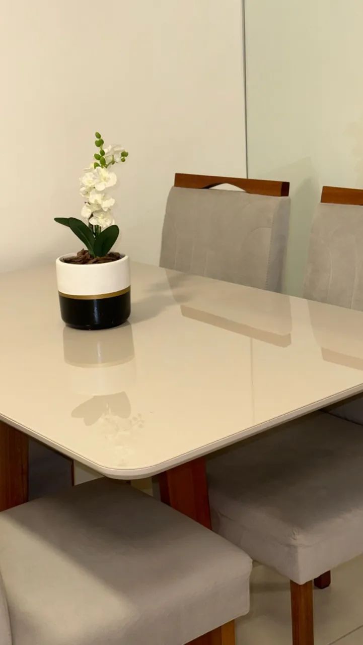 Mesa com 4 Cadeiras  - Foto 2