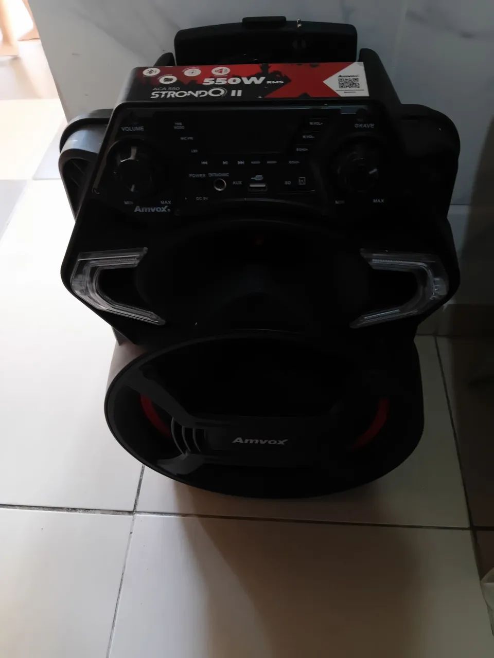 Vendo caixa de som 550w