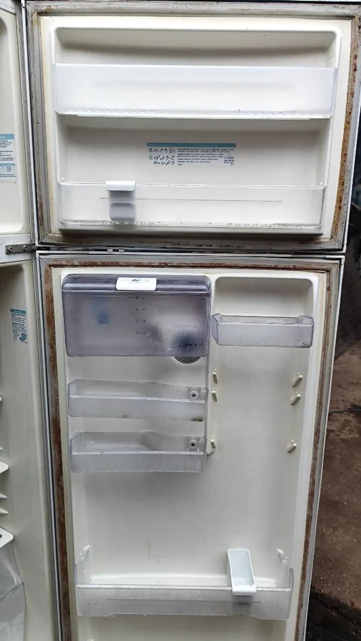 Geladeira FROST FREE Eletrolux 409L - Foto 6