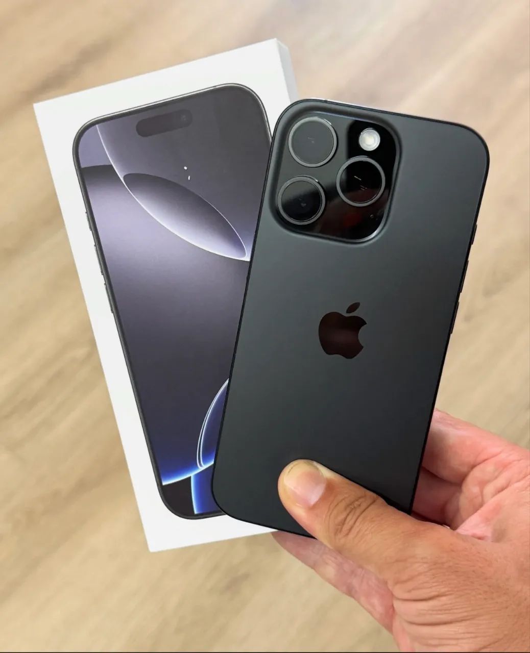 iPhone 16 pro - Foto 2