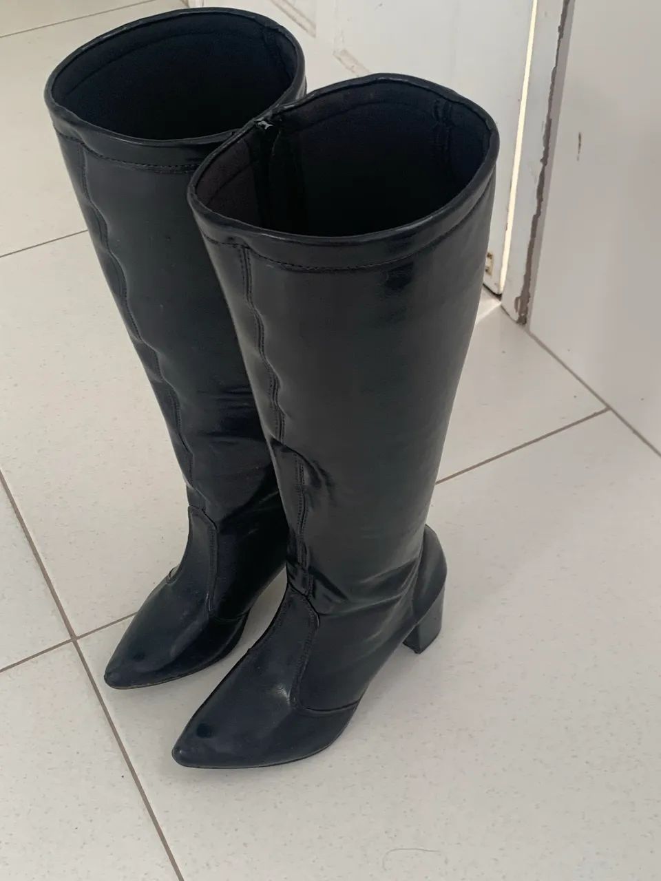 Bota cano alto tamanho 36
