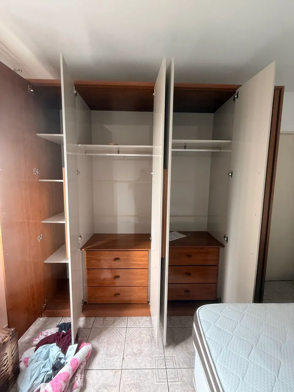 Guarda roupa casal  - Foto 2