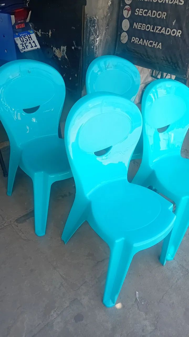 4 cadeirinhas infantil semi novas - Foto 3