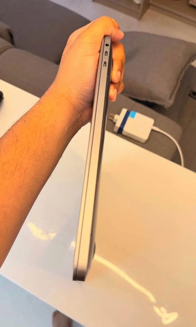 Macbook Pro 2019 i9| 64GB RAM| 512 SSD - Foto 4