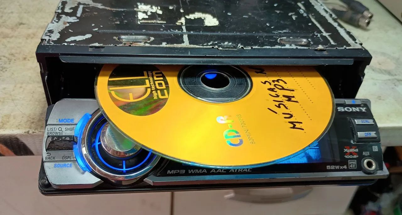 Rádio CD Sony Golfinho frente elétrica MP3 com Bluetooth - Foto 4
