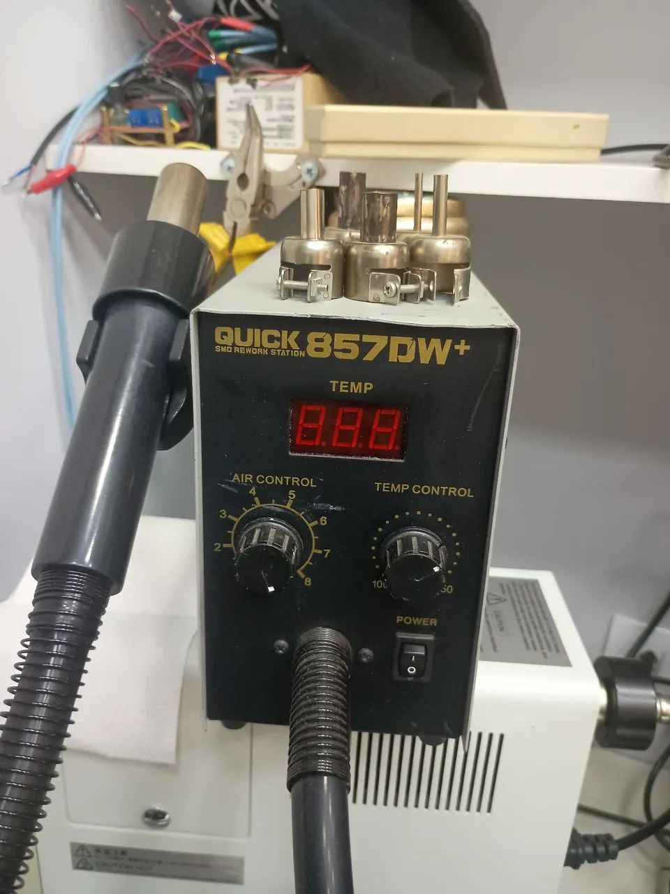 Estação de solda quick 857dw+  800 R$