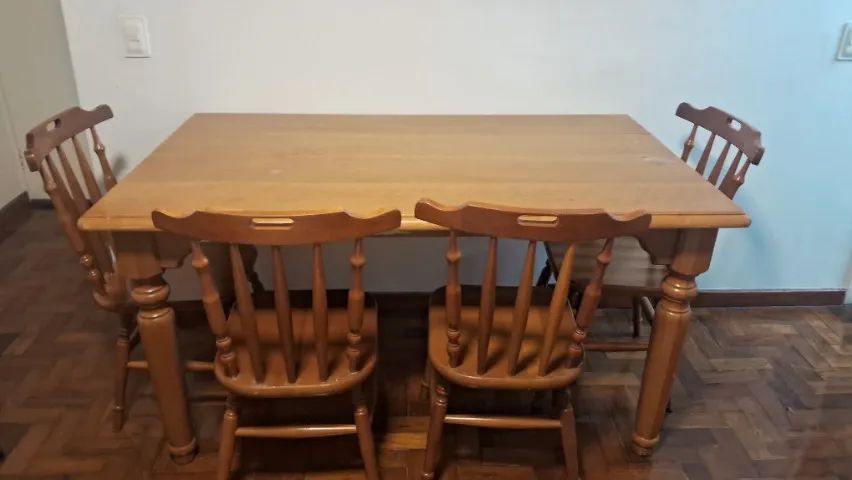 Mesa de jantar com 4 cadeiiras - Foto 3