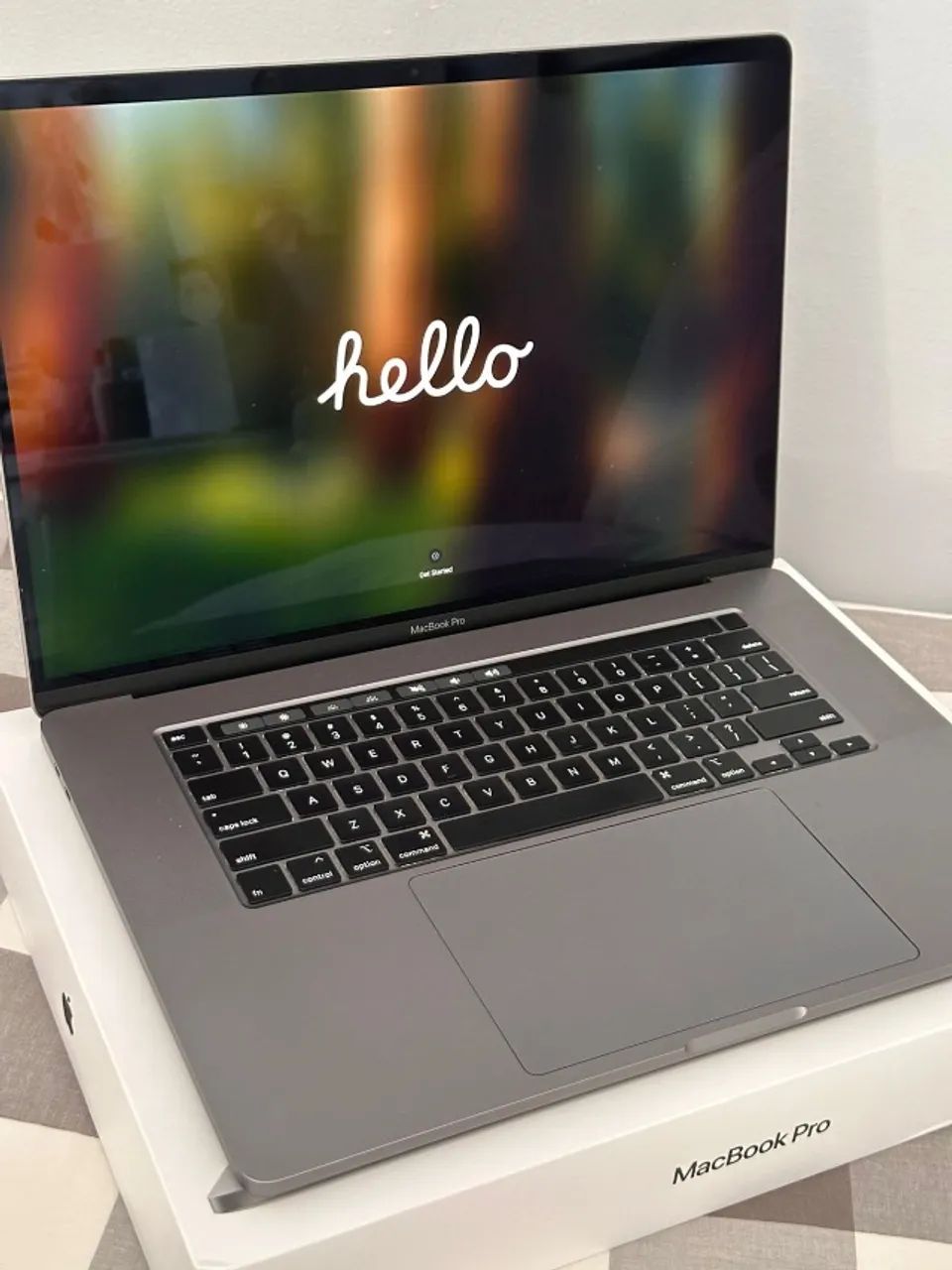 Apple MacBook Pro 16