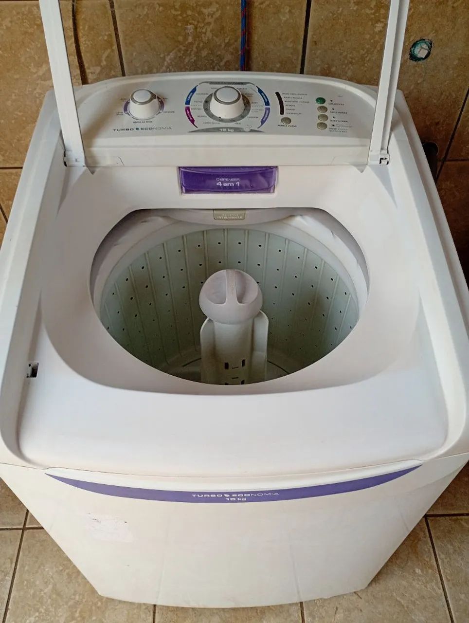 Máquina de lavar roupa Eletrolux 15kilos turbo - Foto 2