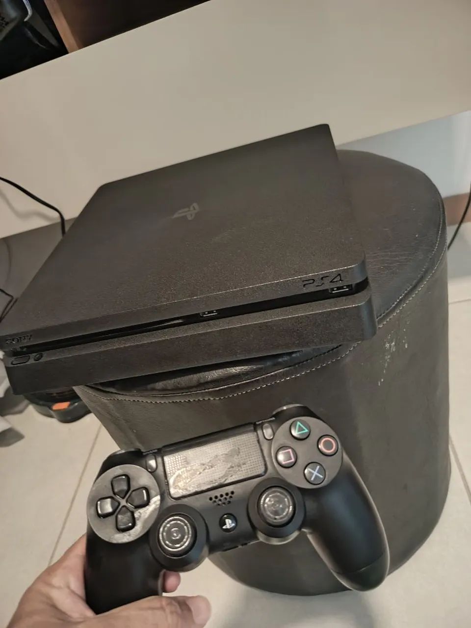 PS4 slim com vários jogos AAA - Foto 3
