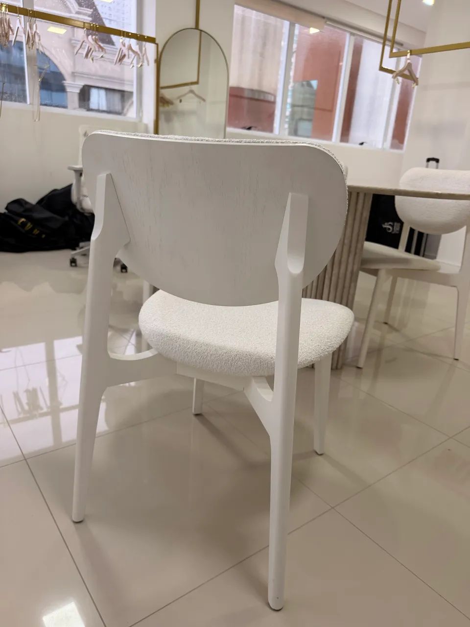 Cadeiras em bouclé (4unidades)