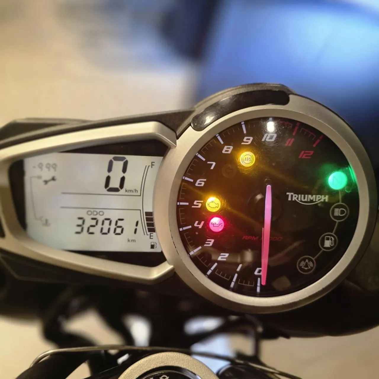 SPEED TRIPLE 1050i - Foto 5