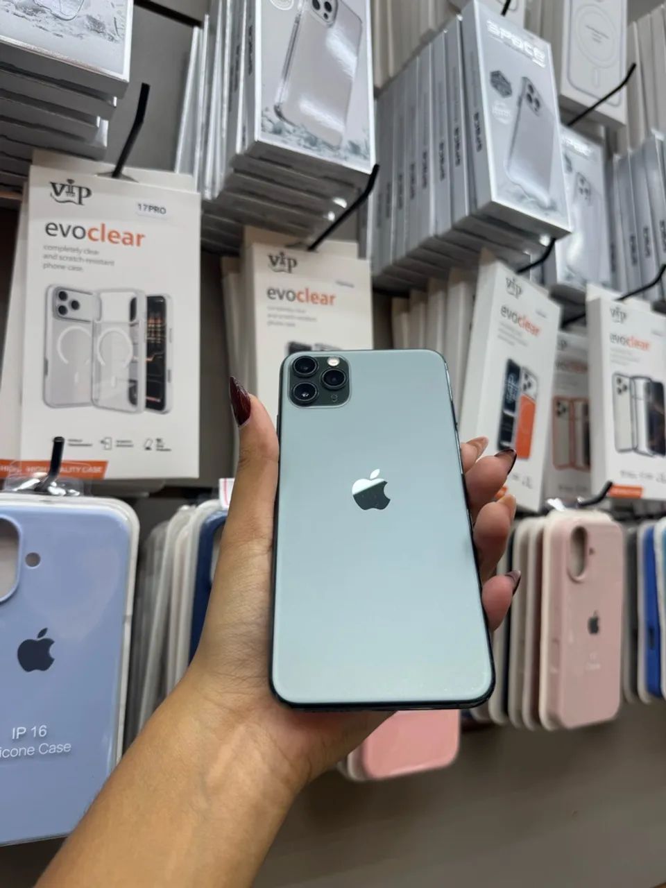 iPhone 11 Pro Max 64Gb Seminovo - Celulares e Smartphones - Zona
