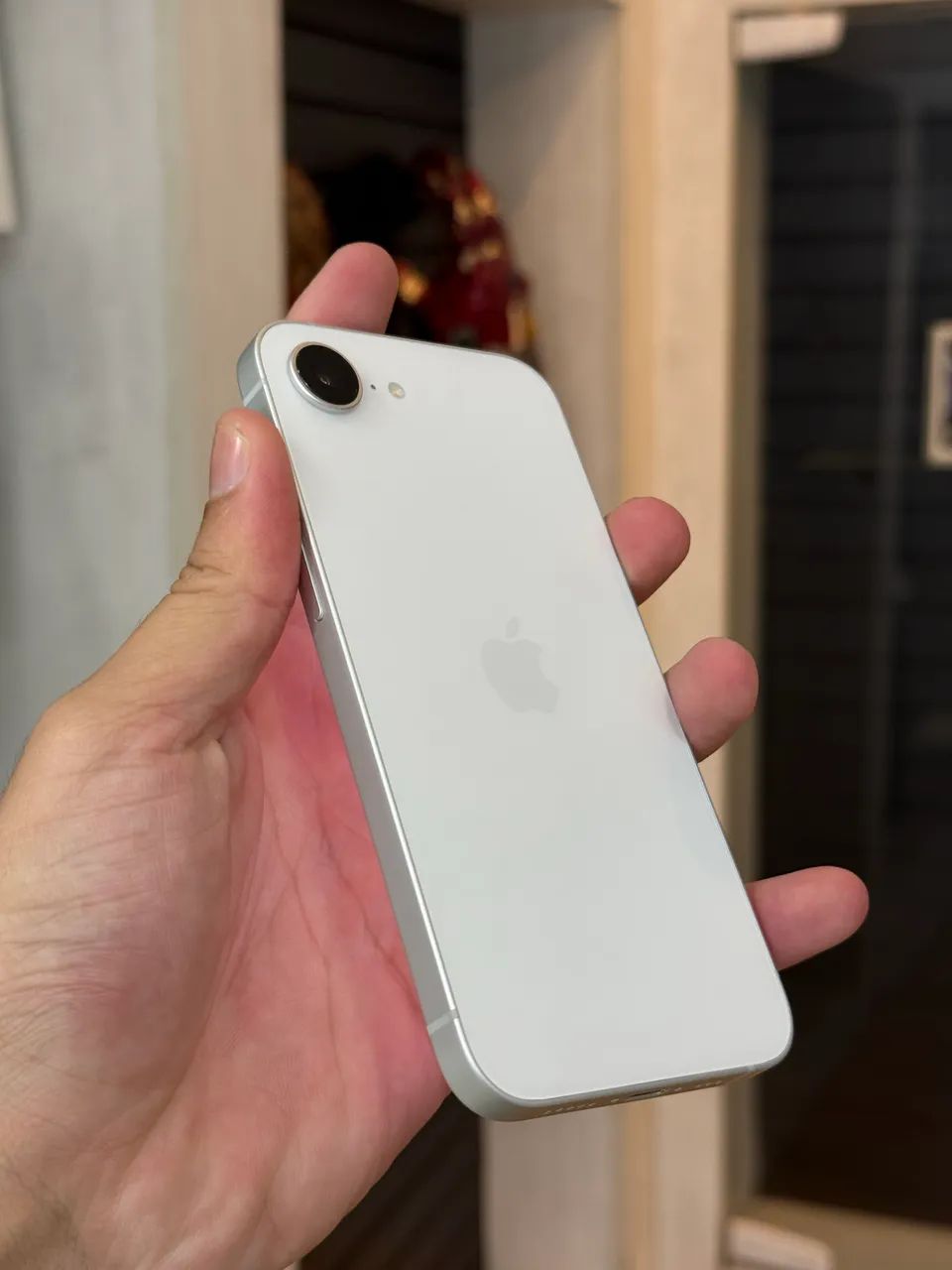 Iphone 16e 128 branco - Bateria 100 % garantia Apple  - Foto 3