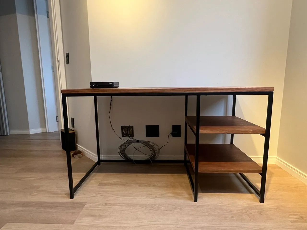 Mesa escrivaninha estilo industrial  - Foto 3
