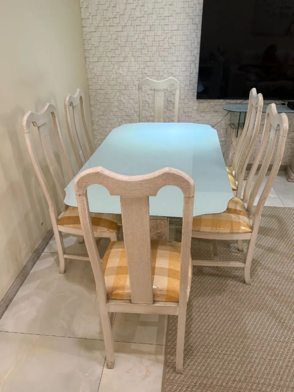 Conjunto Mesa de Jantar, Aparador e Mesa de Canto - Mármore com vidro