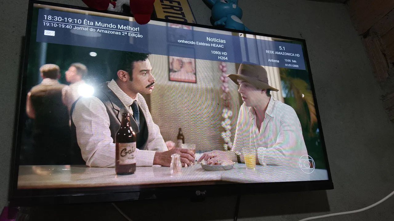 Televisão semi nova 32 polegadas marca VG - Foto 3