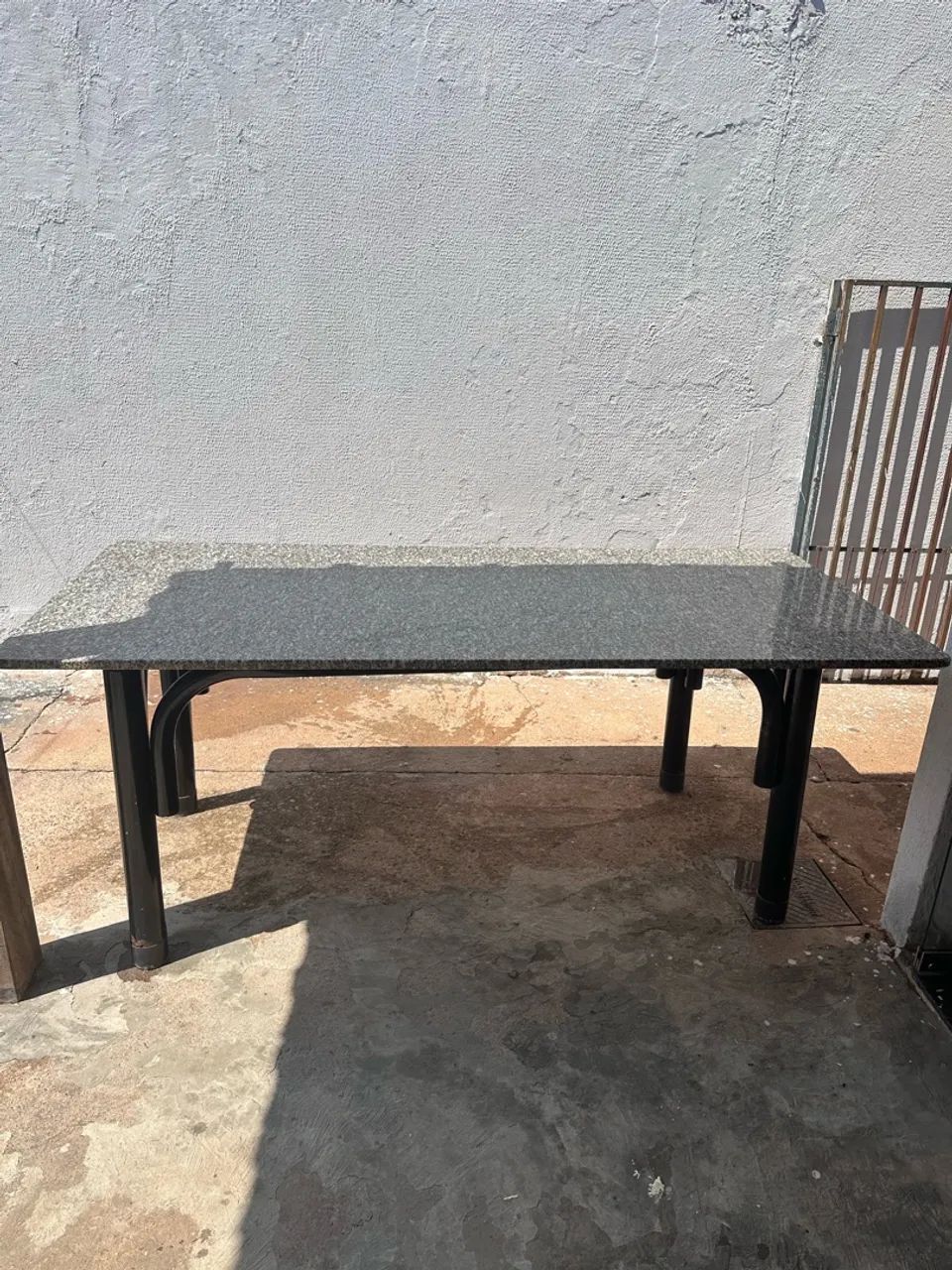 Mesa Itália (de pedra) 