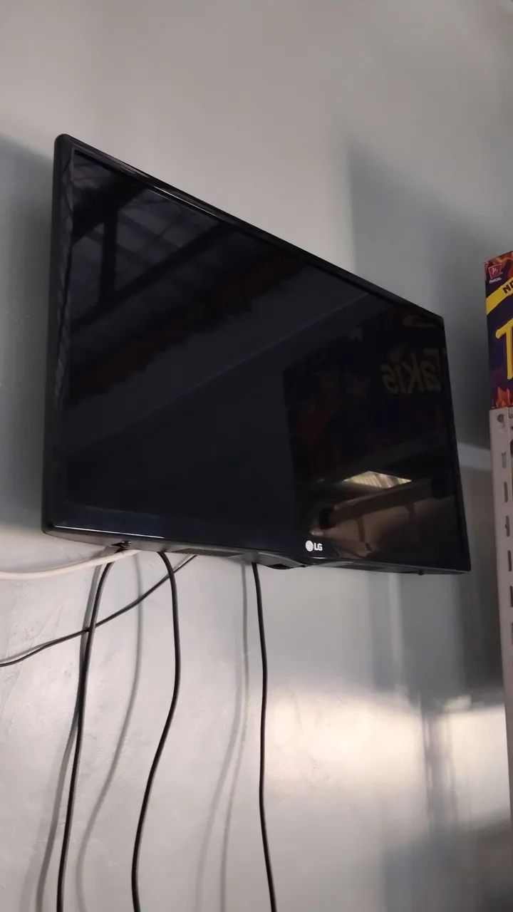 TV Monitor 28 polegadas com suporte de parede - Foto 2