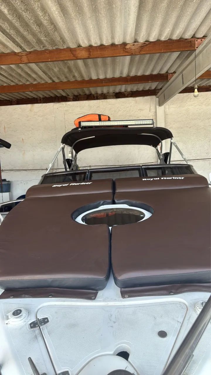 Lancha RM 270 10+1 Cabinada com banheiro  - Foto 6