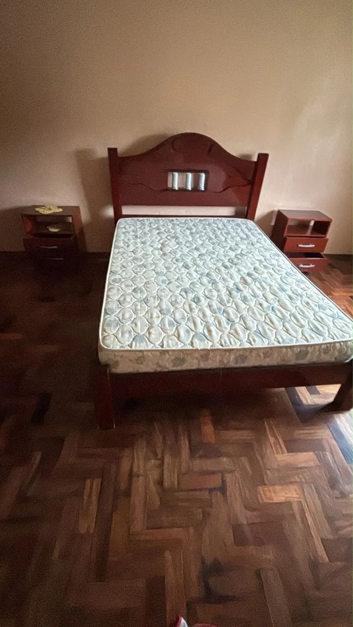 Vendo cama casal com colchão  - Foto 3