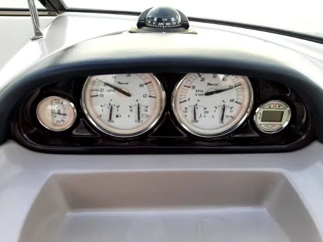 Lancha Regal 2300 - Foto 4