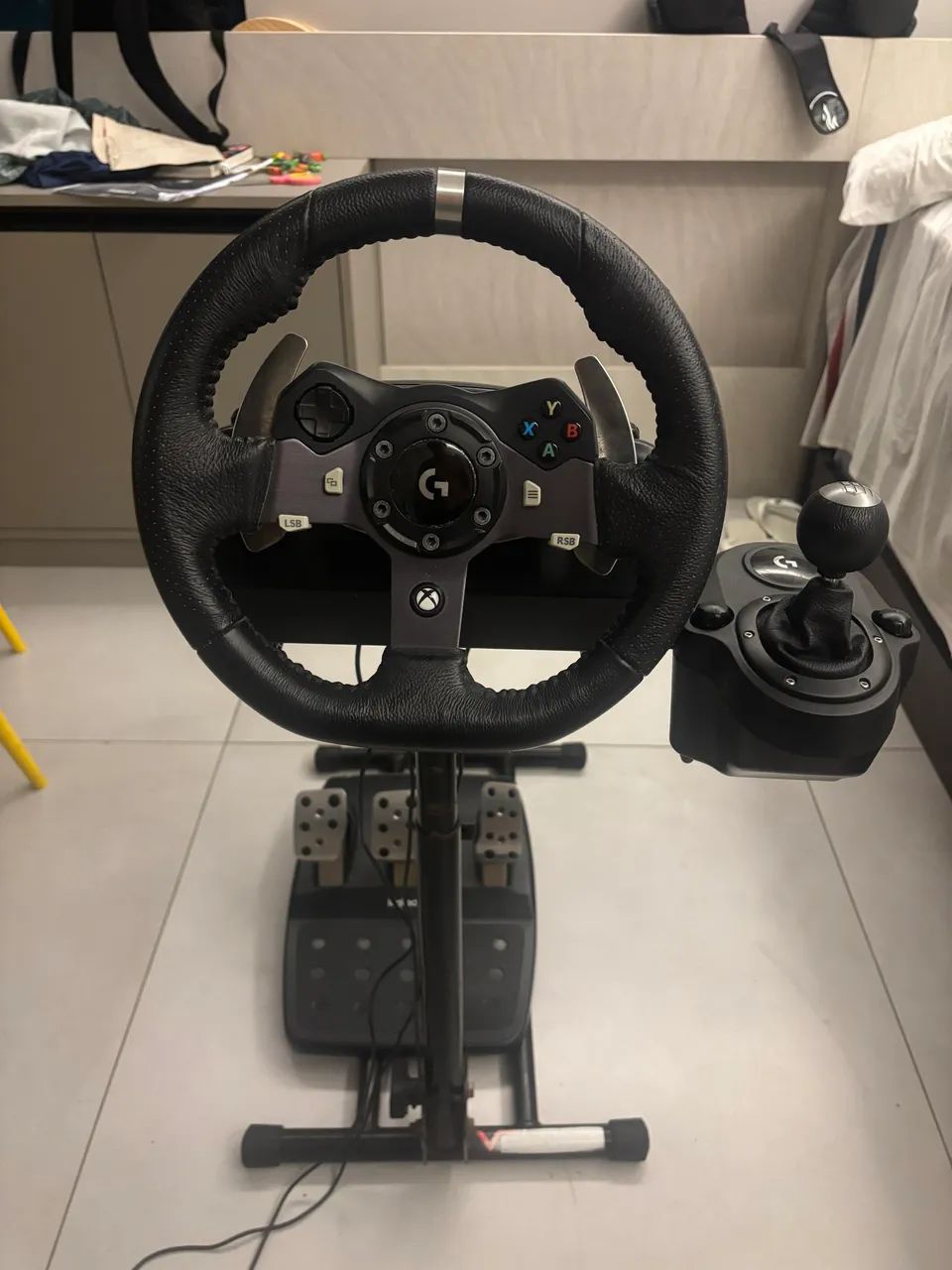 Volante Logitech G920, marcha manual, pedais e suporte para volante para Xbox e pc - Foto 4