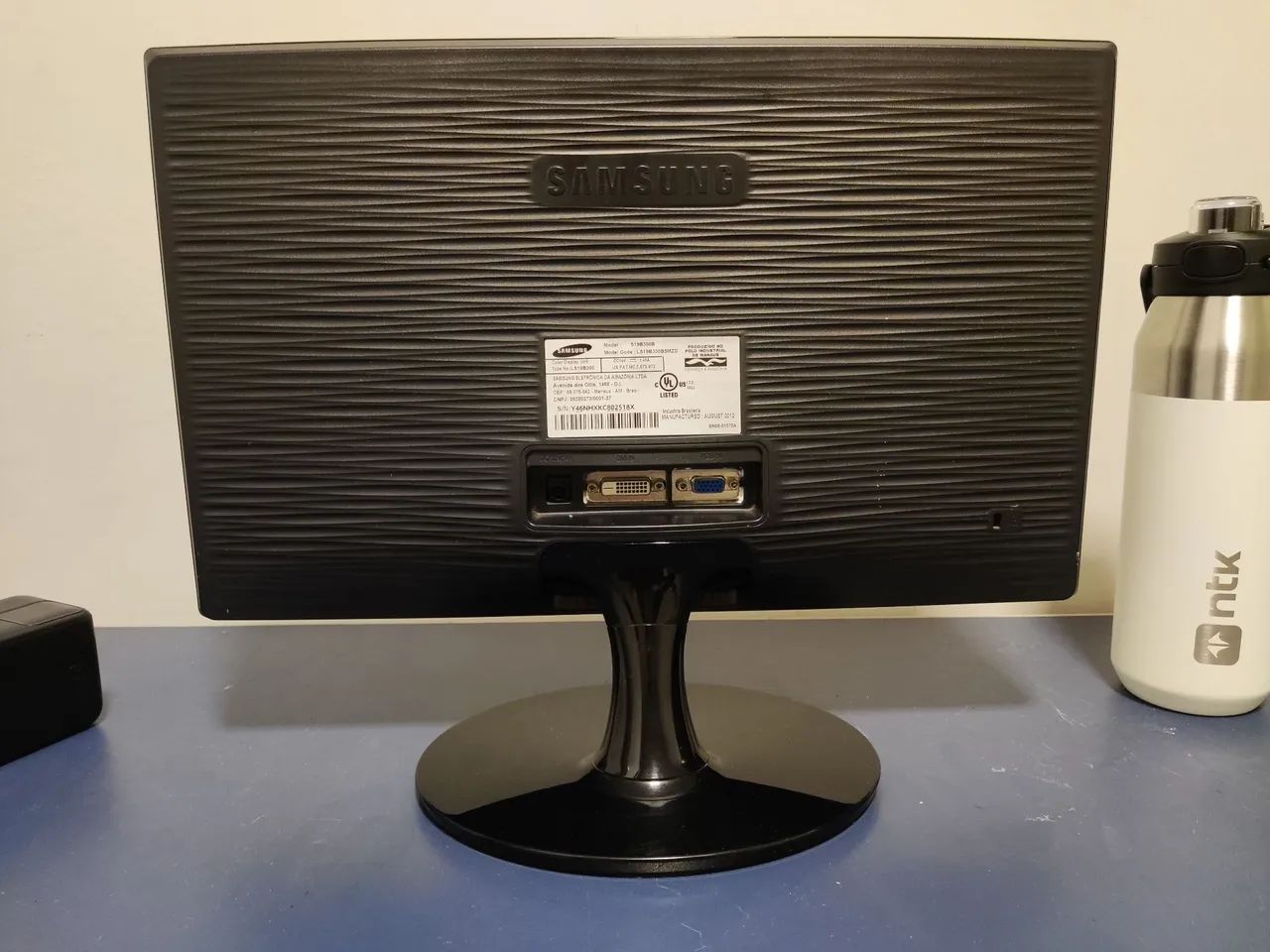 Monitor Samsung 19" LED - S19B300 - Funcionando Perfeitamente - Foto 2